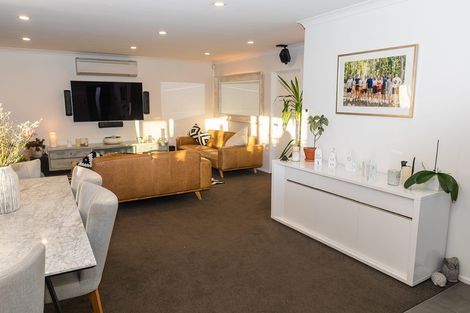 Photo of property in 16 Gracefield Avenue, Christchurch Central, Christchurch, 8013