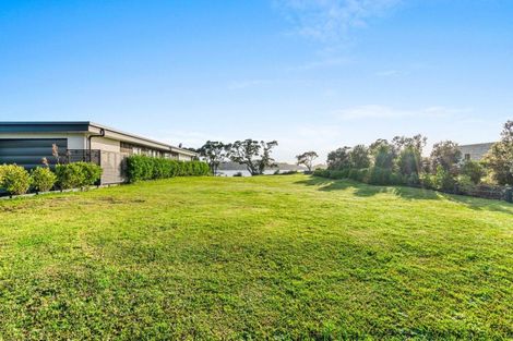 Photo of property in 3 William Gilbert Drive, Mangawhai, 0505