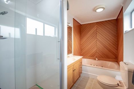 Photo of property in 8 Kanawa Street, Waikanae, 5036