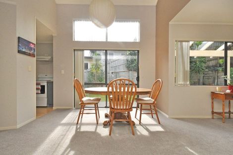 Photo of property in 2/65 Donald Street, Stanmore Bay, Whangaparaoa, 0932