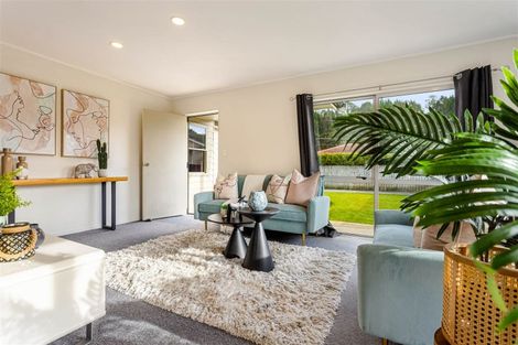 Photo of property in 34a Birdwood Road, Swanson, Auckland, 0612