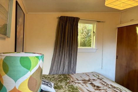 Photo of property in 48 Pinehaven Road, Pinehaven, Upper Hutt, 5019