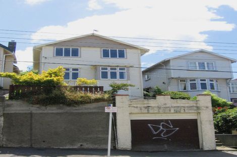 Photo of property in 22 Rolleston Street, Mount Cook, Wellington, 6021