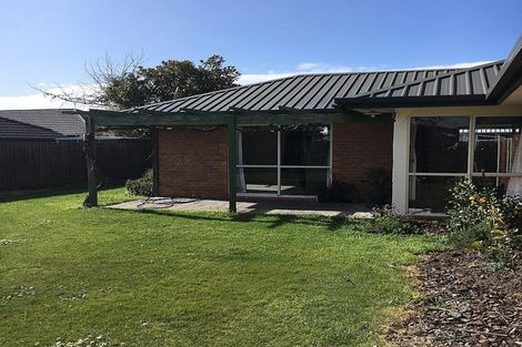 Photo of property in 3 Innisfree Place, Northwood, Christchurch, 8051