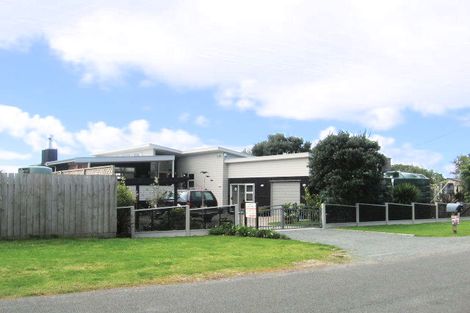 Photo of property in 35 Lincoln Street, Mangawhai Heads, Mangawhai, 0505