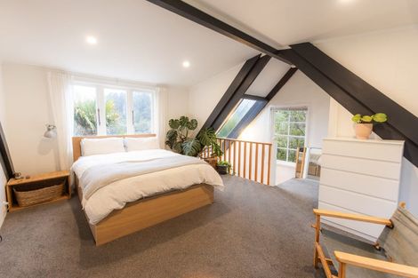 Photo of property in 33 Tainui Road, Titirangi, Auckland, 0604