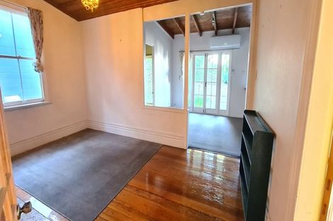 Photo of property in 5 Wrights Spur, Mount Eden, Auckland, 1024