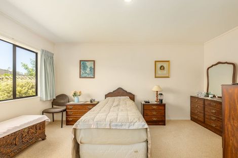 Photo of property in 14 Heihei Place, Paraparaumu, 5032