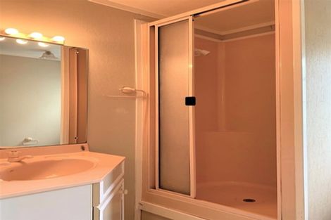 Photo of property in 28 Matipo Road, Mairangi Bay, Auckland, 0630