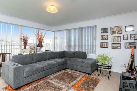 Photo of property in 264a Courtenay Street, Strandon, New Plymouth, 4312