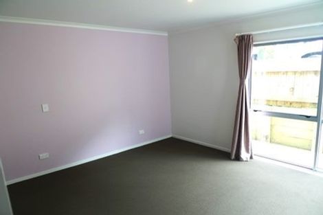 Photo of property in 8 Cresswell Place, Johnsonville, Wellington, 6037
