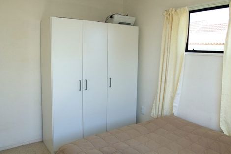 Photo of property in 2/11 Bauchop Road, Waterloo, Lower Hutt, 5011