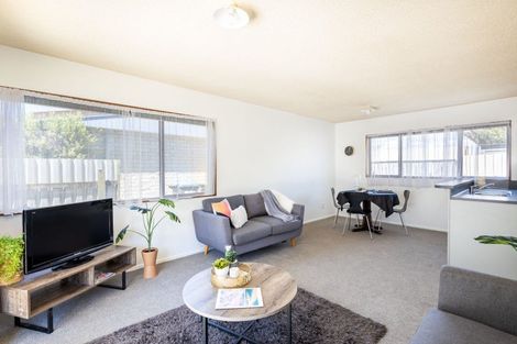 Photo of property in 2/23 Record Street, Fitzroy, New Plymouth, 4312