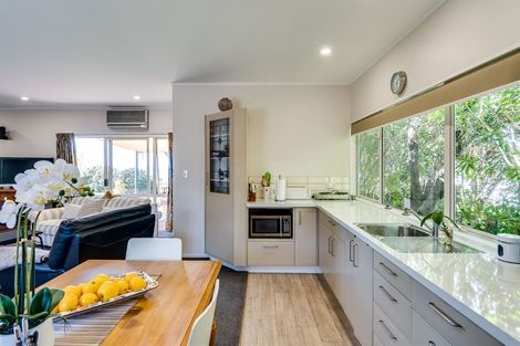 Photo of property in 787 Main North Road, Bay View, Napier, 4182