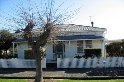 Photo of property in 6 Garrison Street, Carterton, 5713