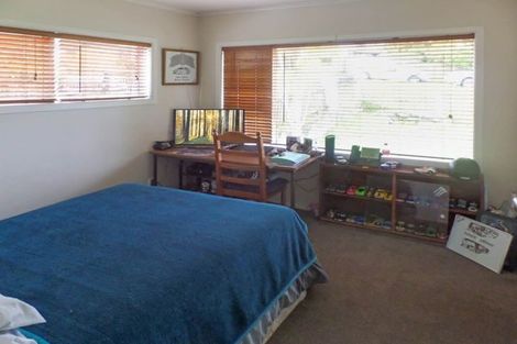 Photo of property in 31 Creamer Avenue, Belmont, Auckland, 0622