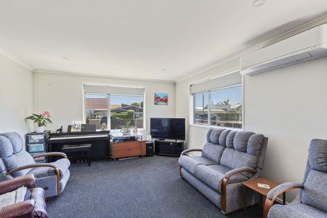 Photo of property in 24c Richmond Street, Waitara, 4320