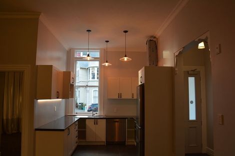 Photo of property in 15 Portland Crescent, Thorndon, Wellington, 6011