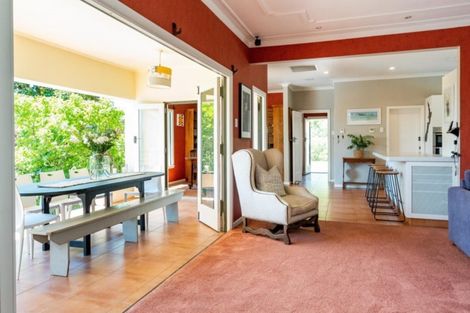 Photo of property in 1 Tauroa Road, Havelock North, 4130