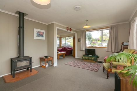 Photo of property in 42 Cumberland Street, Merrilands, New Plymouth, 4312