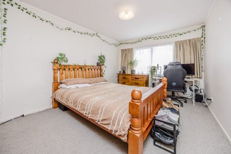 Photo of property in 2/1 West Street, Papakura, 2110
