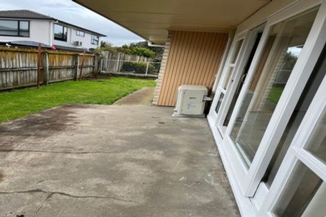 Photo of property in 2/5 Carolyn Street, Manukau, Auckland, 2025