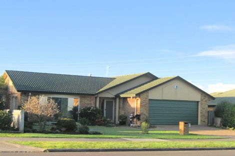 Photo of property in 186 Burswood Drive, Burswood, Auckland, 2013