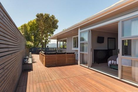 Photo of property in 29 Kiriwai Road, Paremata, Porirua, 5024