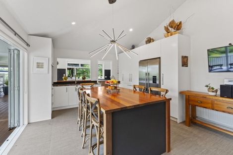 Photo of property in 140 School Road, Te Horo, Otaki, 5582