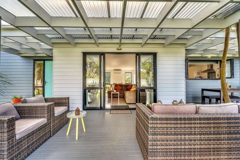 Photo of property in 1a Ocean Beach Road, Tairua, 3508