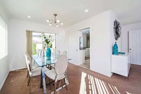 Photo of property in 112 Marina View Drive, West Harbour, Auckland, 0618