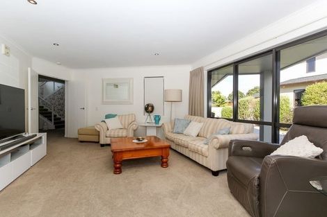 Photo of property in 5 Parkvue Drive, Bell Block, New Plymouth, 4312