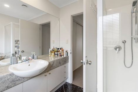 Photo of property in 89 Summerland Drive, Henderson, Auckland, 0612