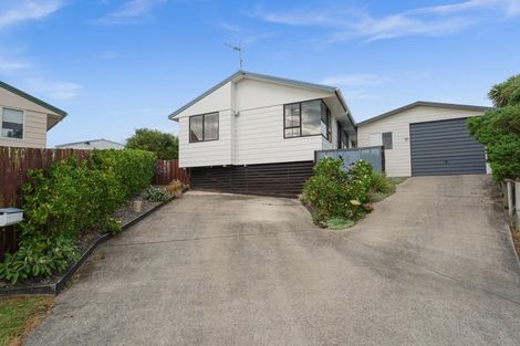 Photo of property in 62 Campbell Avenue, Paraparaumu, 5032