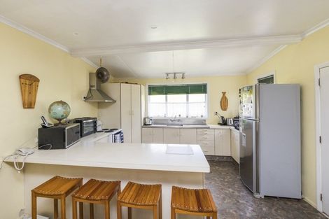 Photo of property in 18 Marshall Road, Hunterville, 4730