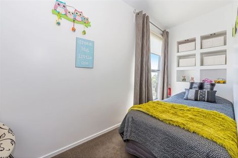 Photo of property in 61 Roberts Road, Matakatia, Whangaparaoa, 0930