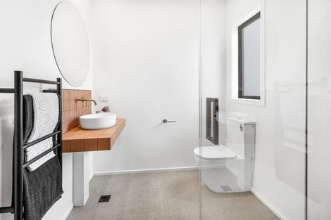 Photo of property in 1/7 Tarbett Road, Hillcrest, Hamilton, 3216