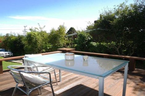 Photo of property in 11 Huia Street, Waikanae, 5036