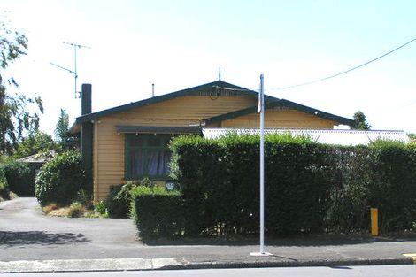 Photo of property in 2/135 Onewa Road, Northcote, Auckland, 0627