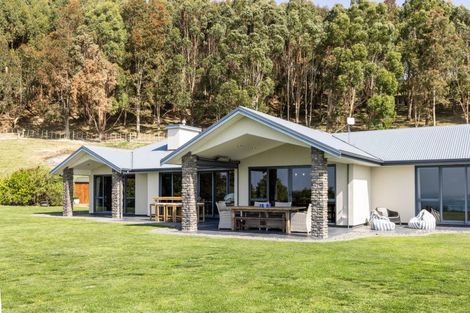 Photo of property in 64 Waipuka Road, Waimarama, Havelock North, 4294