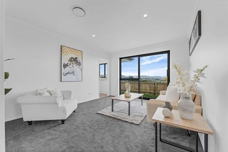 Photo of property in 6 Dolcetto Place, Pokeno, 2402