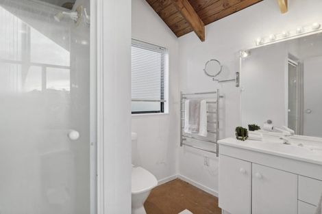 Photo of property in 2/38 Penzance Road, Mairangi Bay, Auckland, 0630