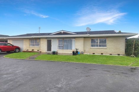 Photo of property in 2/17 Ngarimu Crescent, Taradale, Napier, 4112