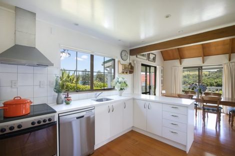 Photo of property in 51 Grand View Road, Leigh, 0985