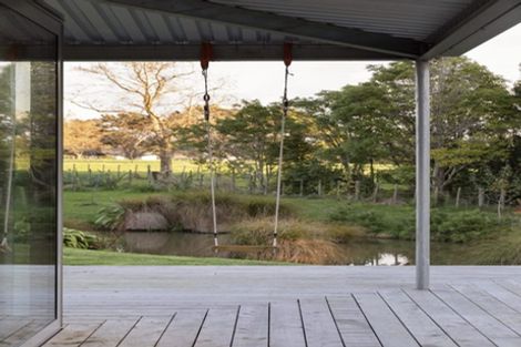 Photo of property in 849b Makerua Road, Tokomaru, Palmerston North, 4474