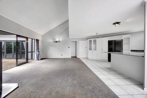 Photo of property in 25 Montrose Crescent, Huntington, Hamilton, 3210