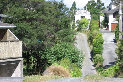 Photo of property in 112 Cliff View Drive, Green Bay, Auckland, 0604