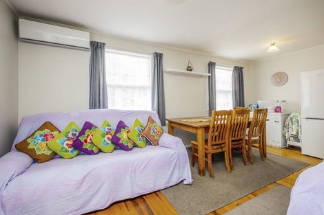 Photo of property in 17 Brentford Place, Manurewa, Auckland, 2102