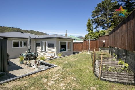 Photo of property in 119 Wellington Road, Wainuiomata, Lower Hutt, 5014