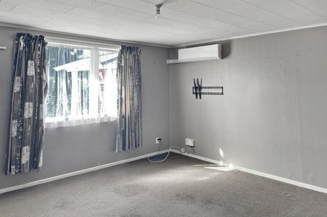 Photo of property in 2/113 Clouston Park Road, Clouston Park, Upper Hutt, 5018